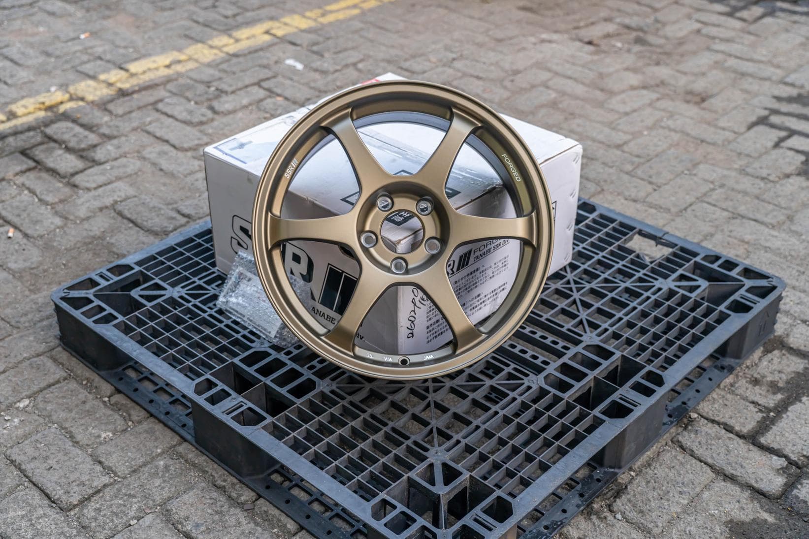 TYPE C FORGED R18x8.5 ET 44 PCD 5x114 - Racing Bronze (Original Japan) view 1