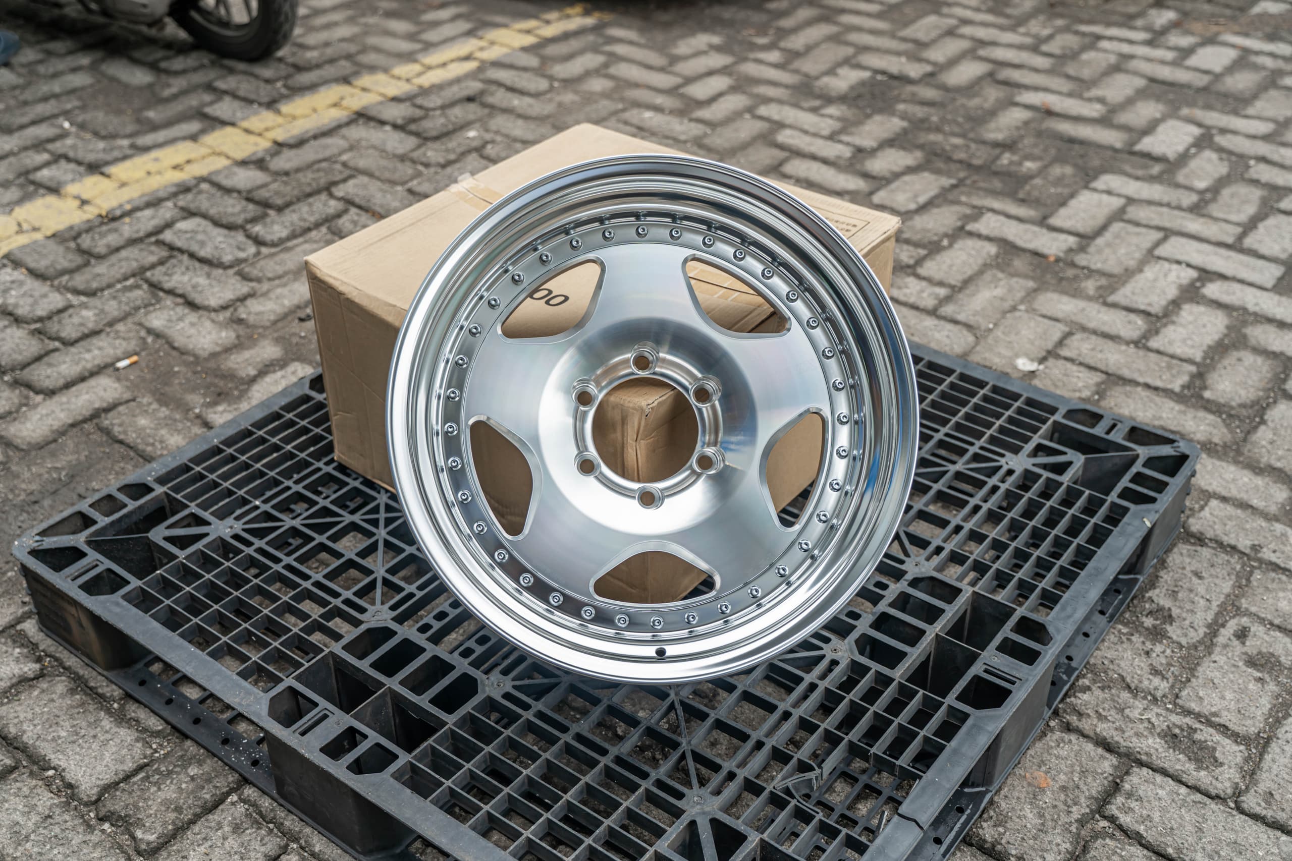 ZZYZX FORGED R18x9 ET -14 PCD 6x139 (Original Japan) view 1
