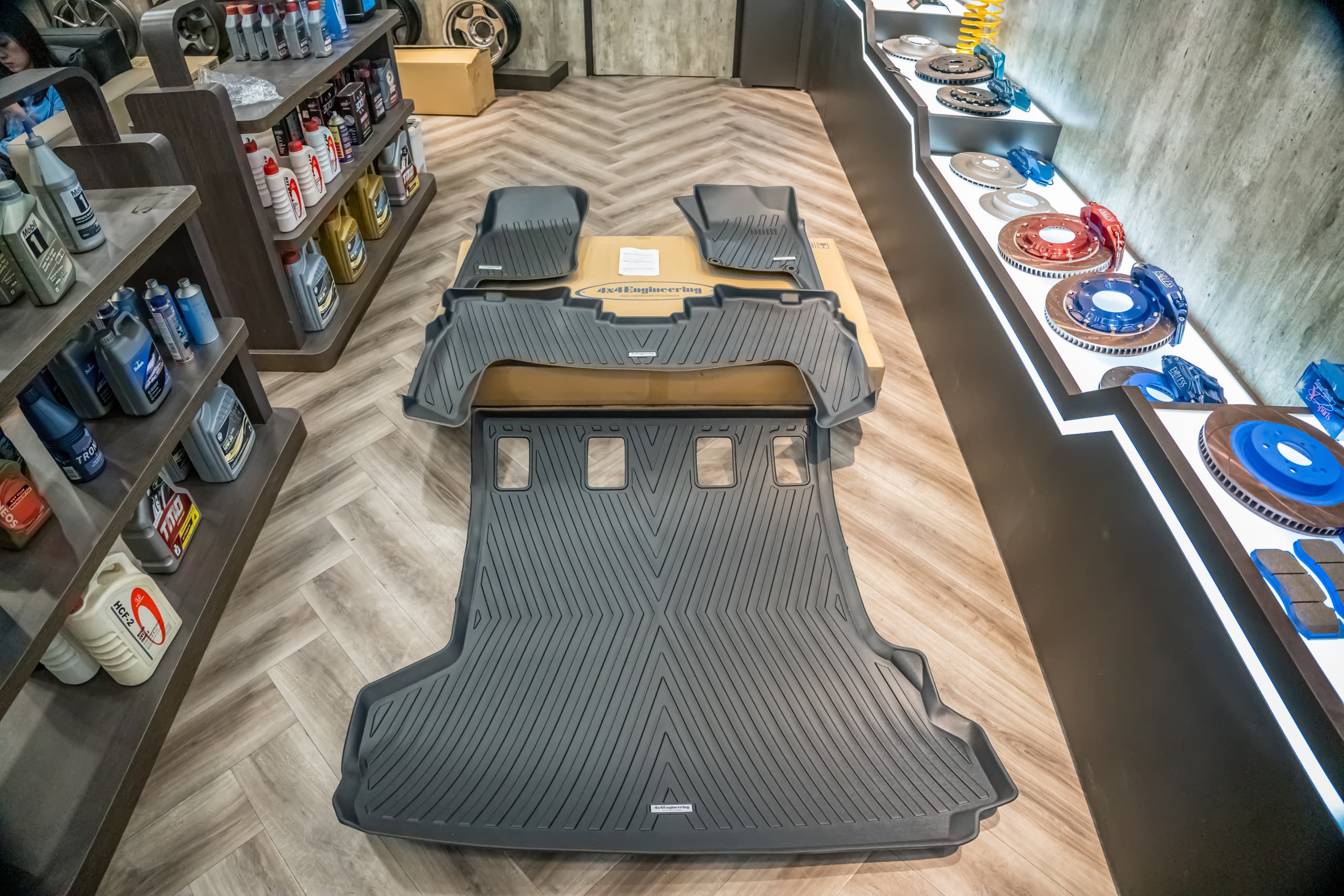 4x4 Engineering 3D Floor Mat for Land Cruiser 70 view 1