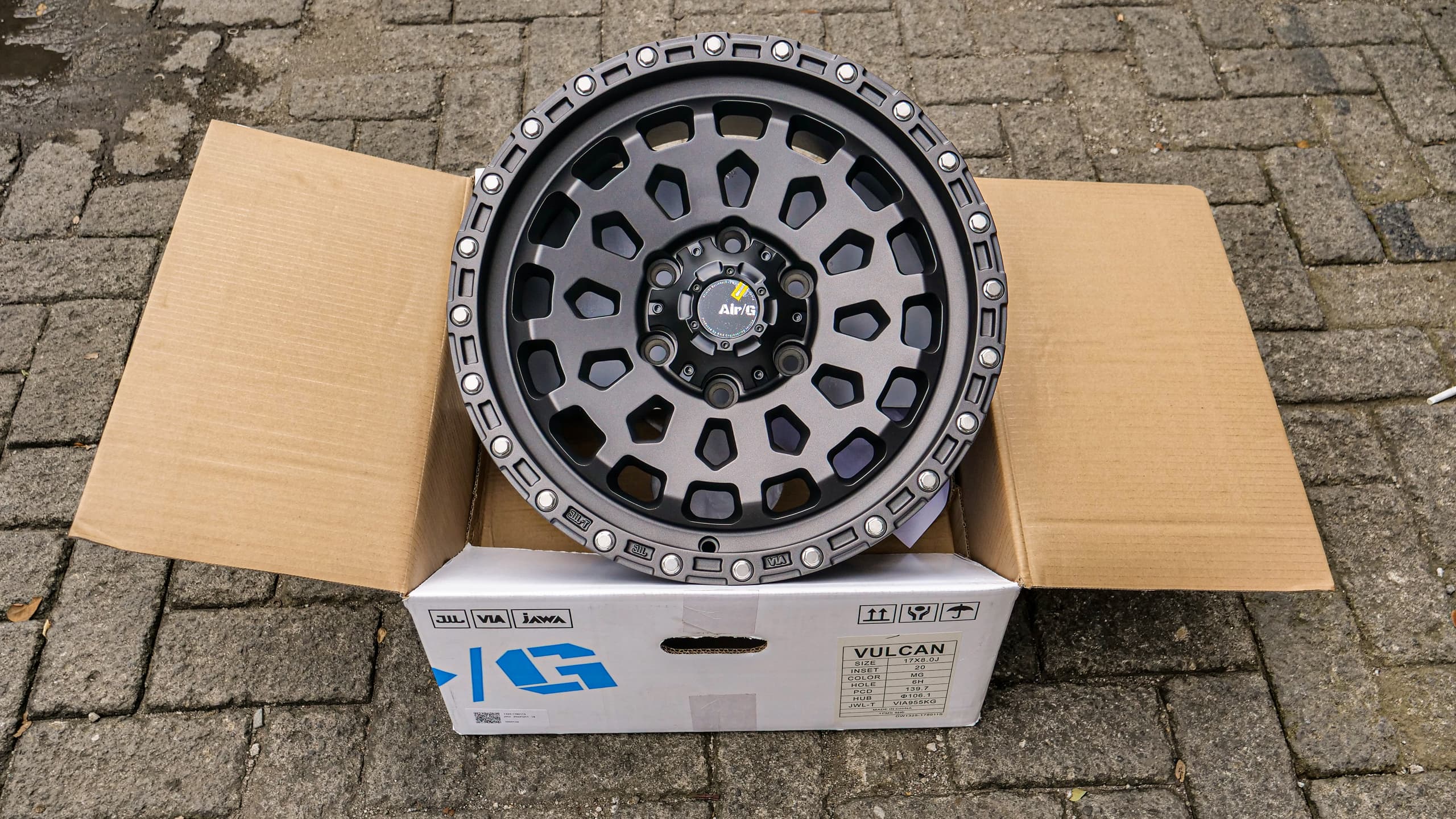 Bradley Air/G Vulcan 17x8 ET20 6x139.7 view 4