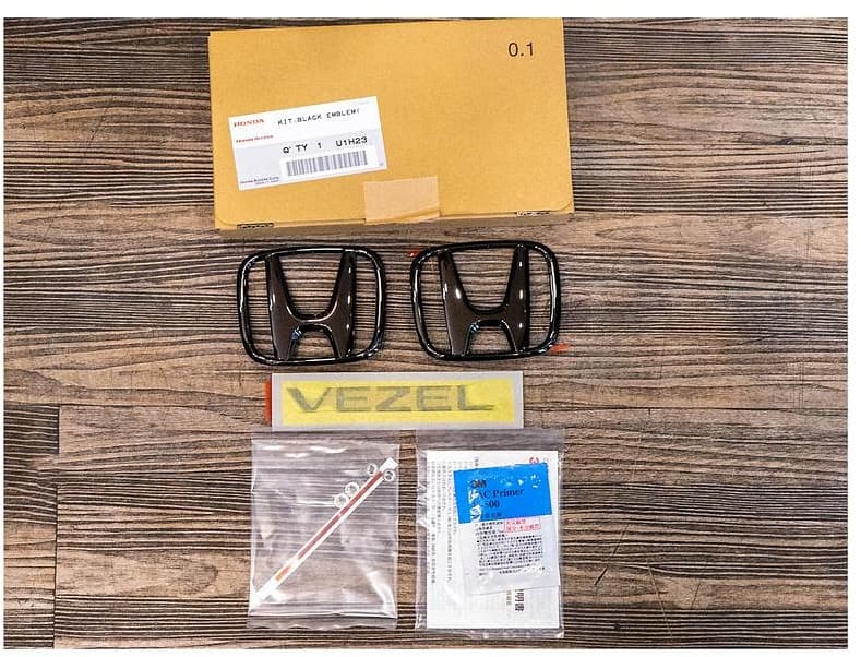 Honda Access Japan Black Emblem Kit Vezel — image 1