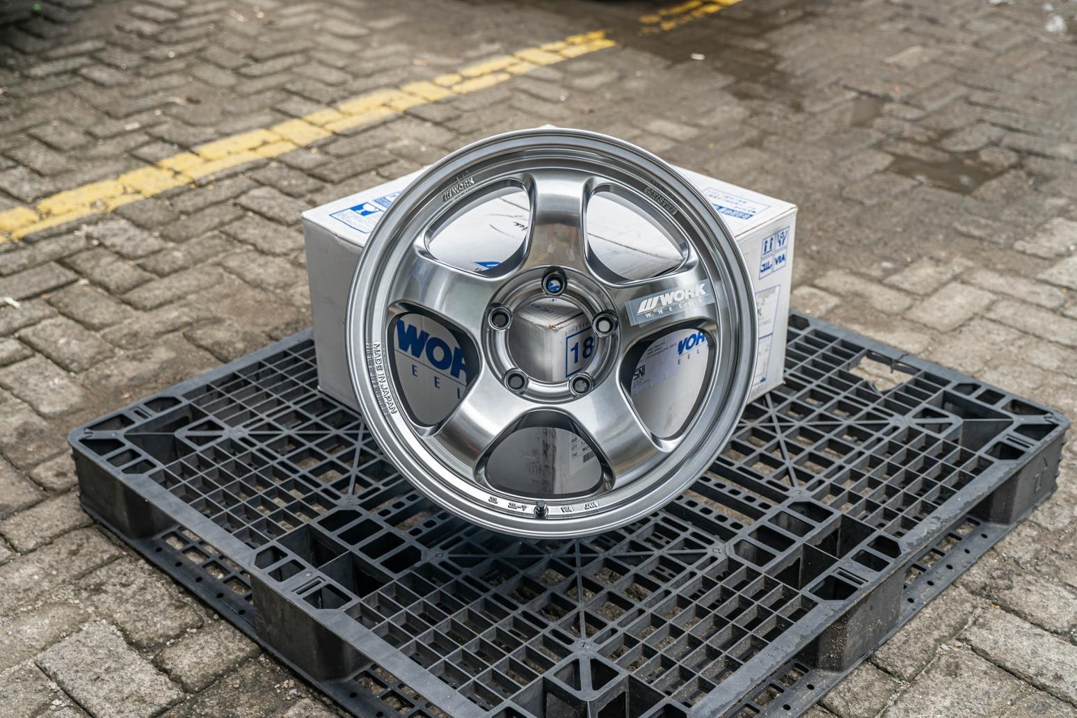 MEISTER S1V LIMITED EDITION R18x9 ET 18 PCD 5x139 - Glim Silver (Original Japan)