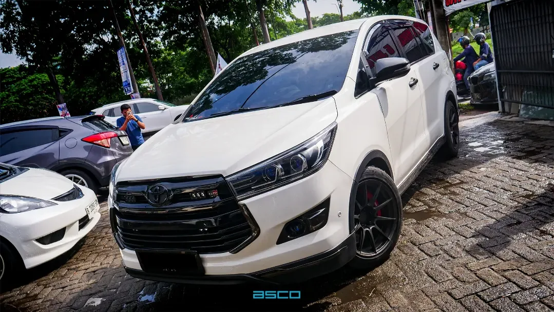 Toyota Innova Reborn