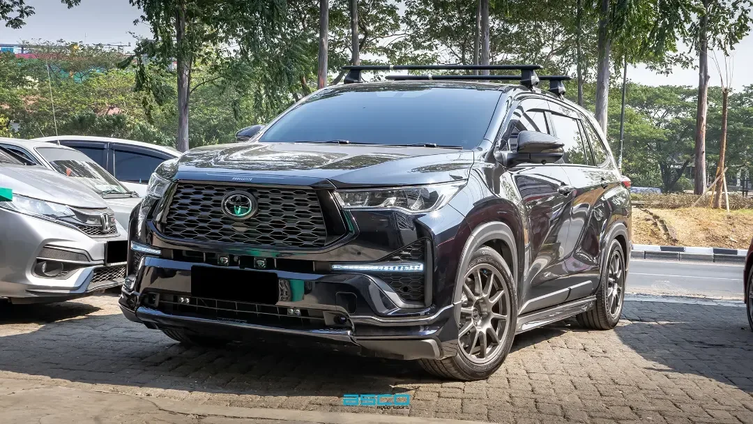 Toyota Innova Zenix