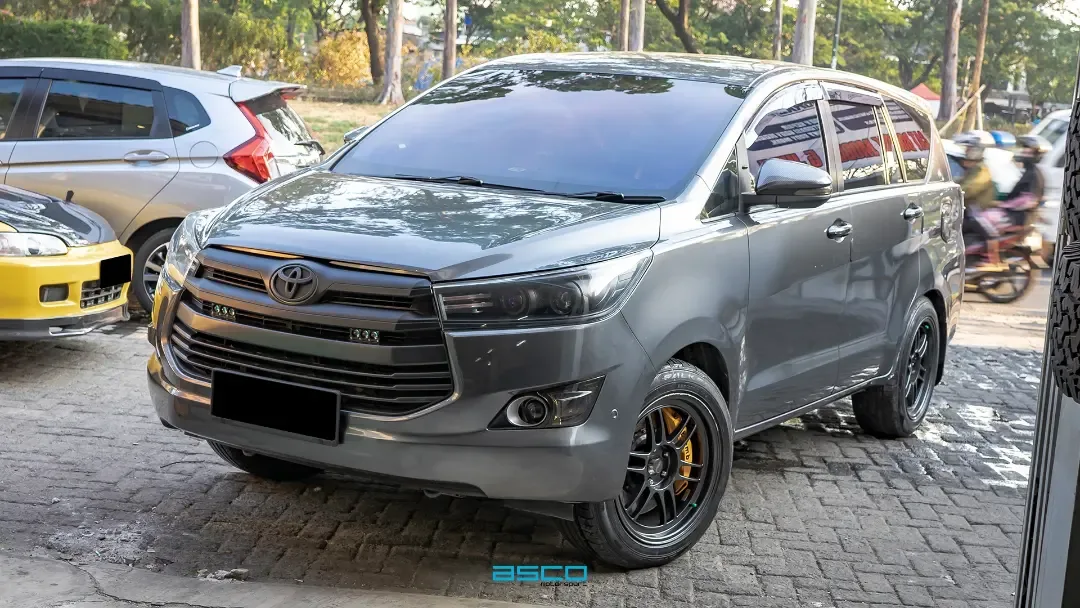Toyota Innova Reborn