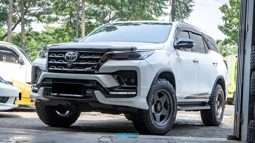 Toyota Fortuner VRZ GR