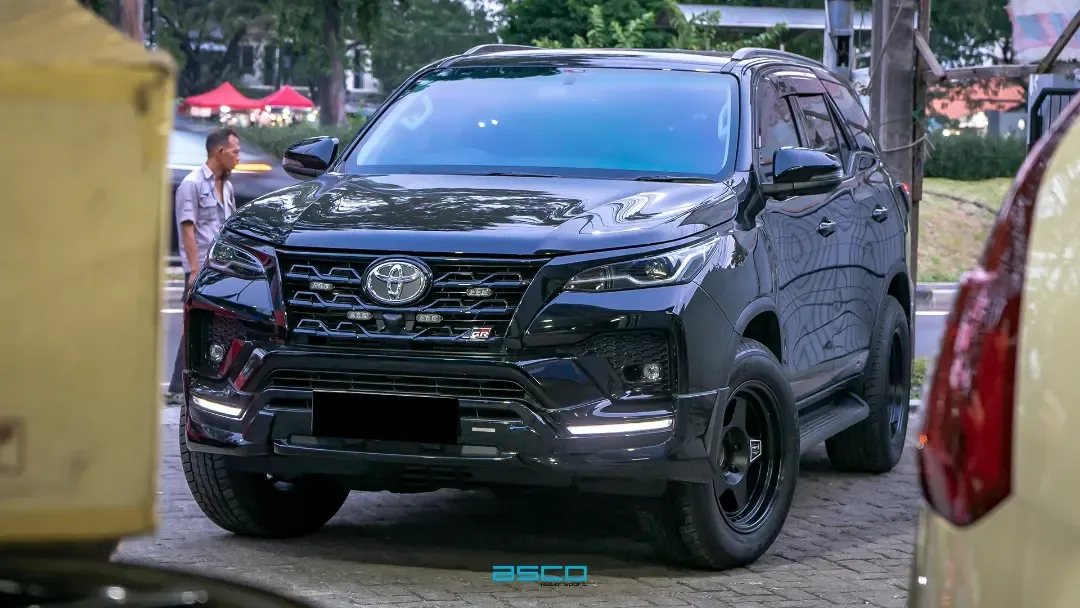 Toyota Fortuner VRZ GR