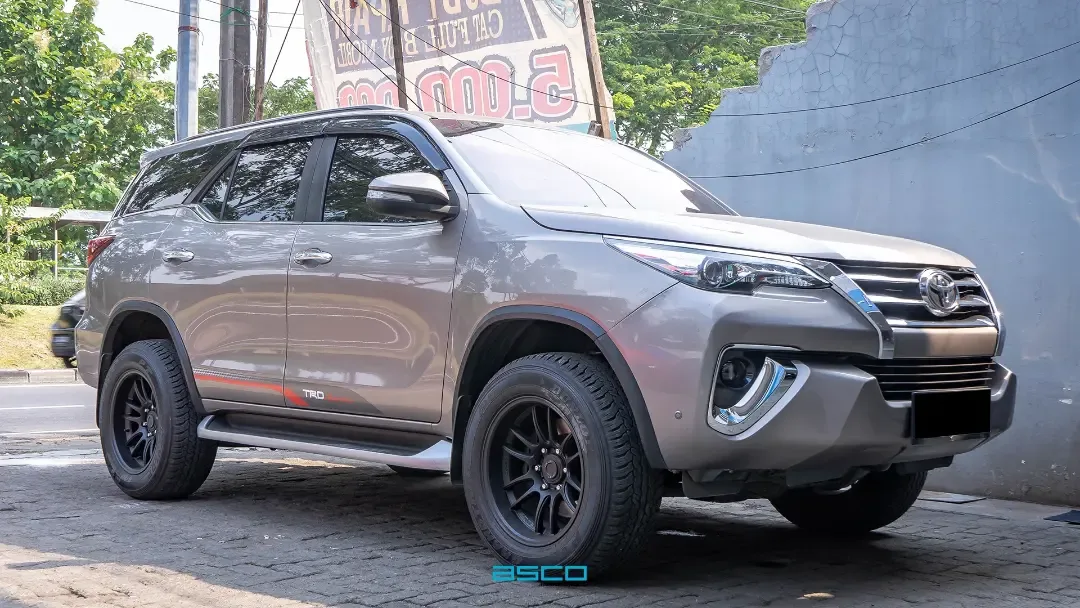 Toyota Fortuner VRZ GR