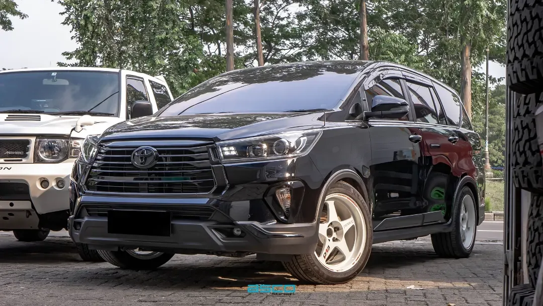 Toyota Innova Reborn