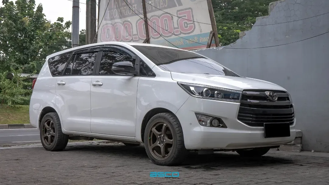 Toyota Innova Reborn