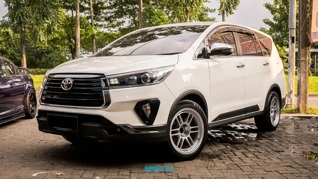 Toyota Innova Reborn