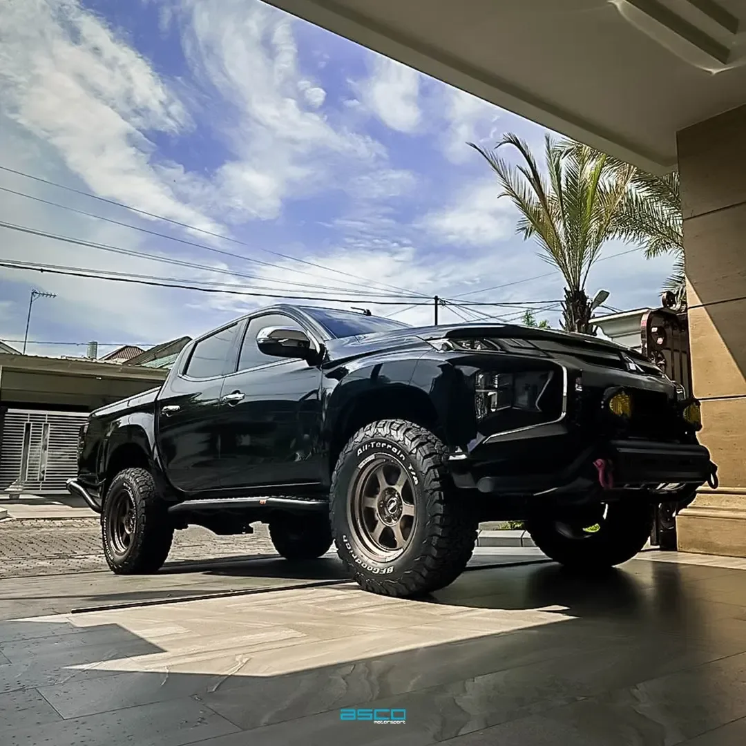 Mitsubishi Triton