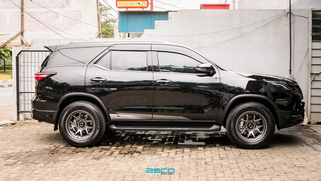 Toyota Fortuner VRZ GR