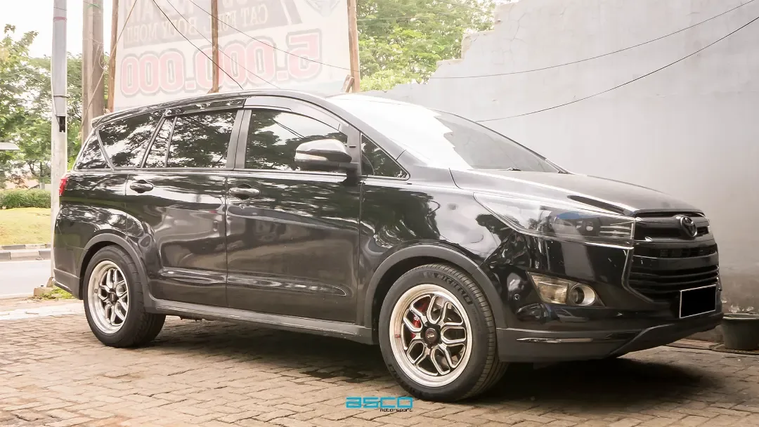Toyota Innova Reborn
